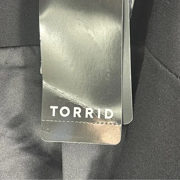 Torrid Black Blazer Sleek and Versatile Suit Jacket - Picture 10 of 10